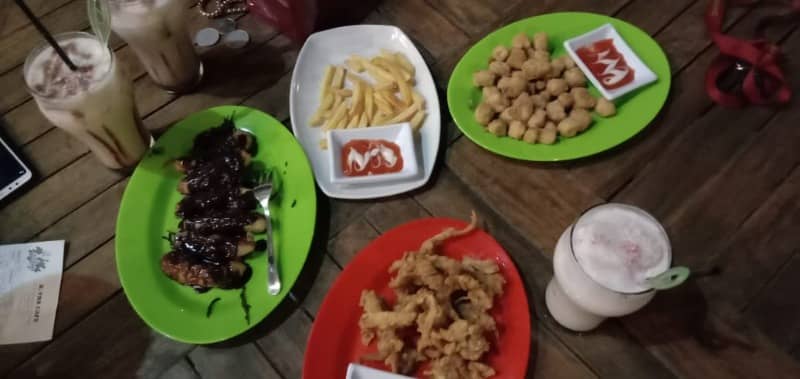 x-tra cafe jombang