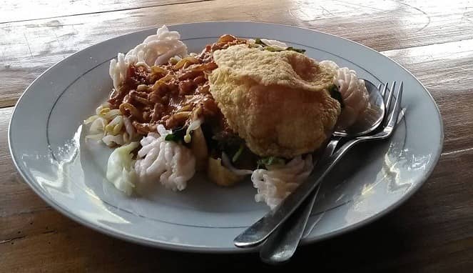 pecel dan surabi oranye