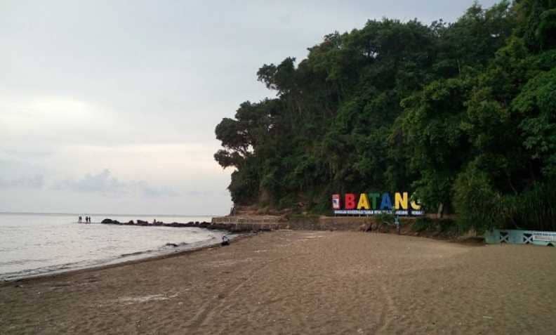 pantai ujung negoro
