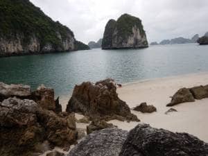 tour di halong bay cruises