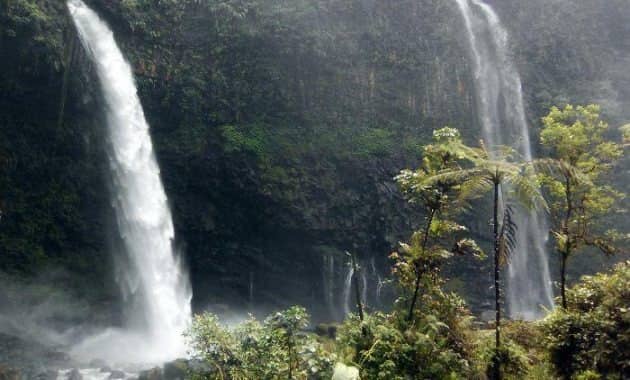 curug ciparay tasikmalaya