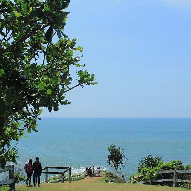 pantai karang tawulan