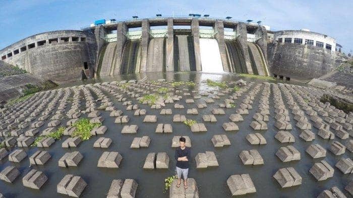 pemandangan bendungan sampean baru