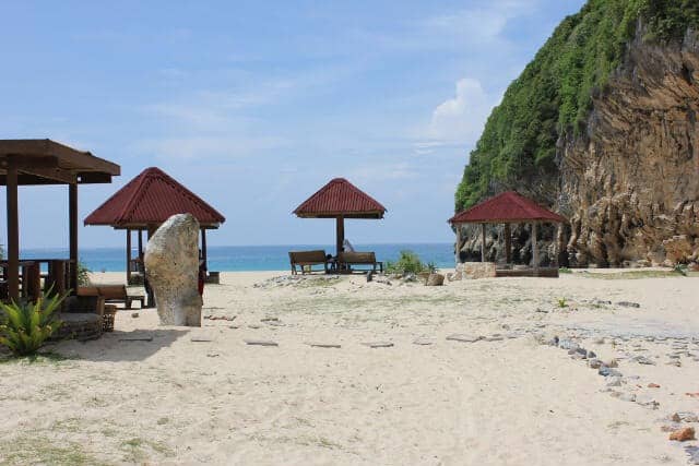 pantai lampuuk aceh
