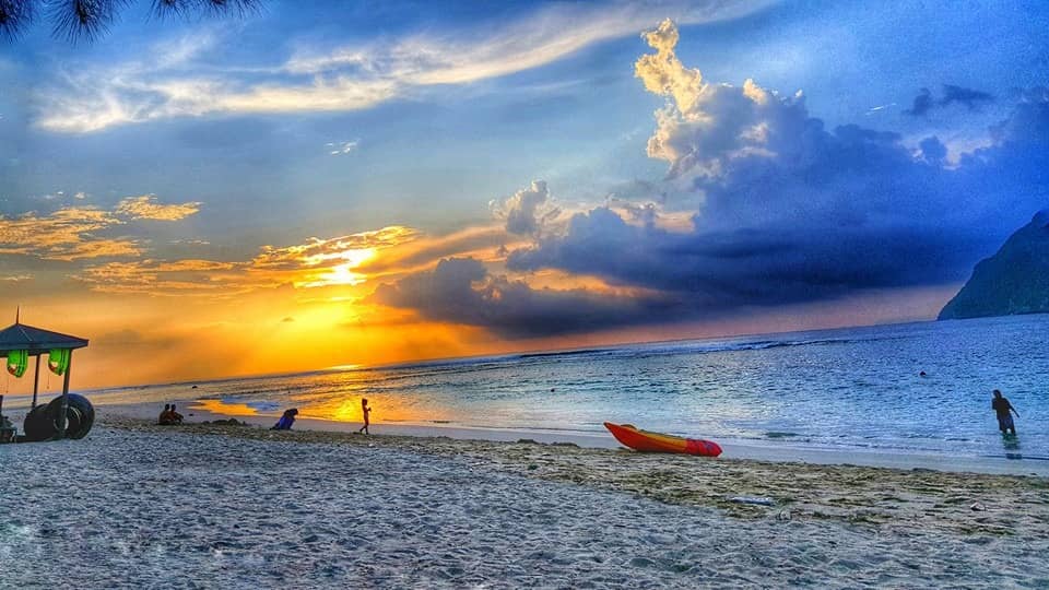 pantai lampuuk aceh