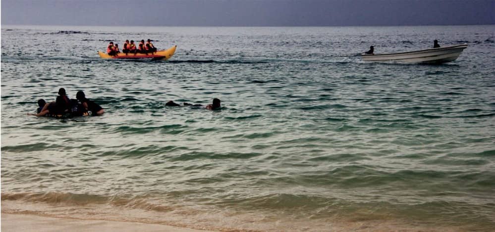 pantai lampuuk aceh