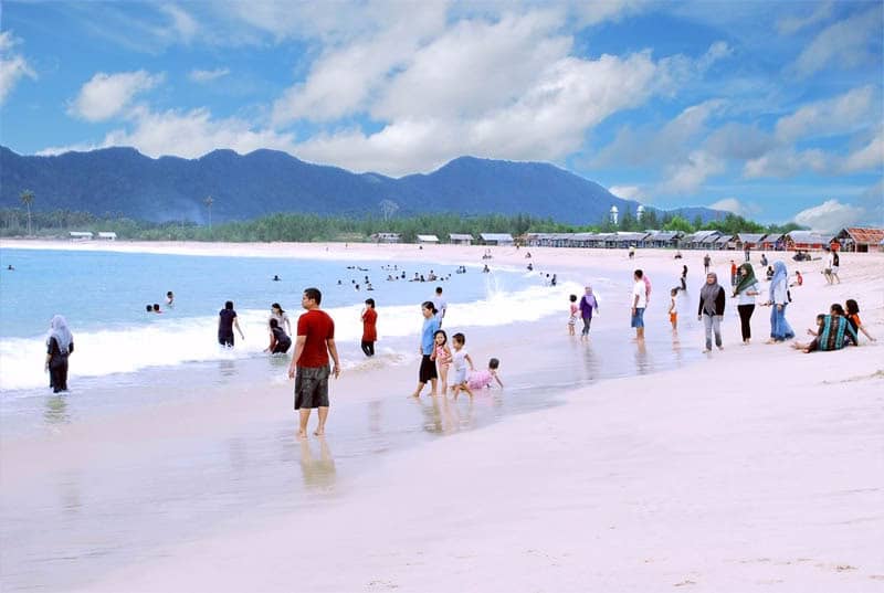 pantai lampuuk aceh
